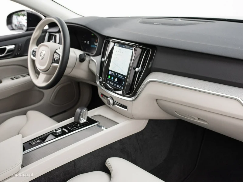 Volvo S60 29
