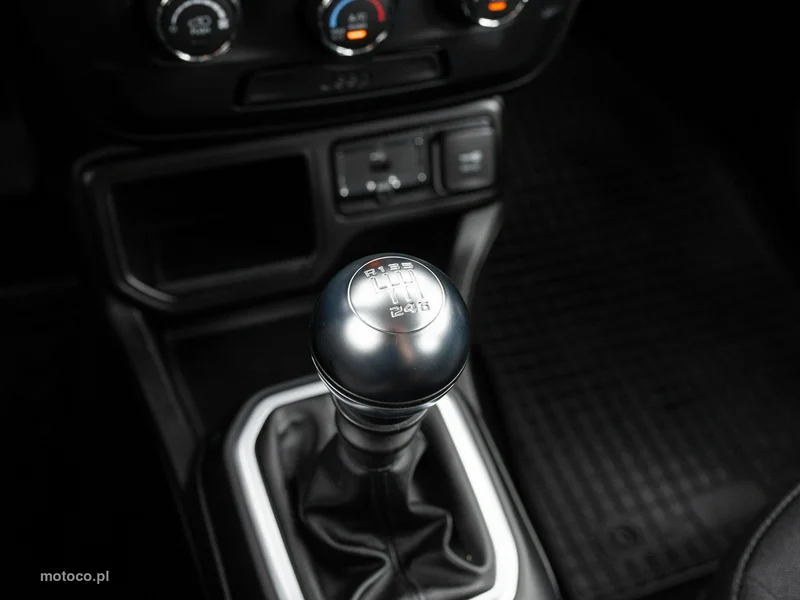Jeep Renegade 15