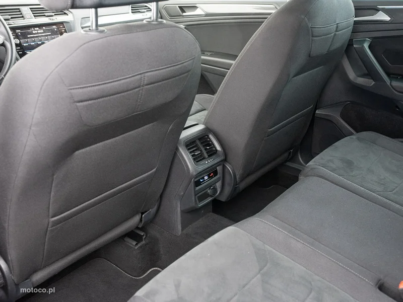 Volkswagen Tiguan AD 28