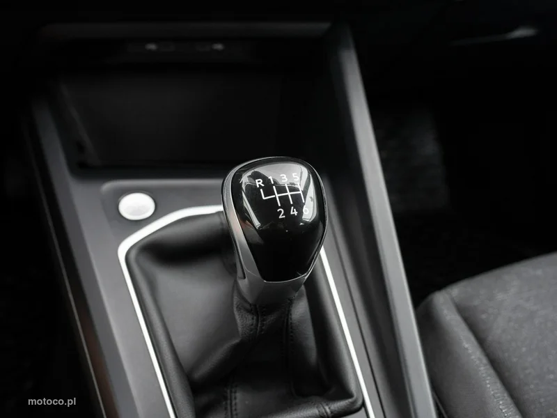 Volkswagen Golf VIII 15