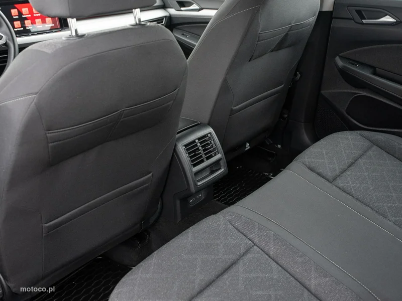 Volkswagen Golf VIII 24