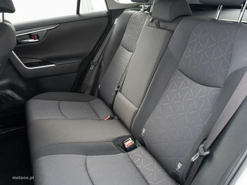 Toyota RAV 4 XA50 23