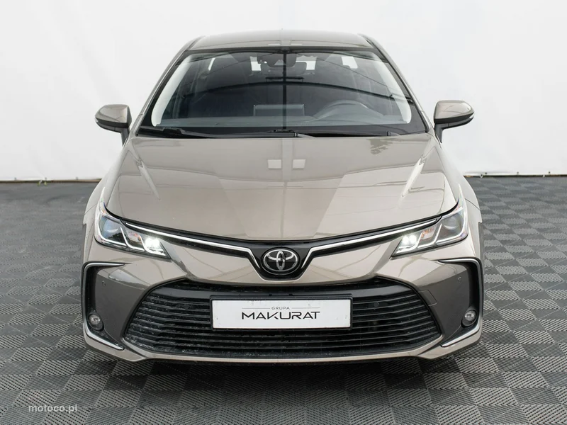 Toyota Corolla E210 7