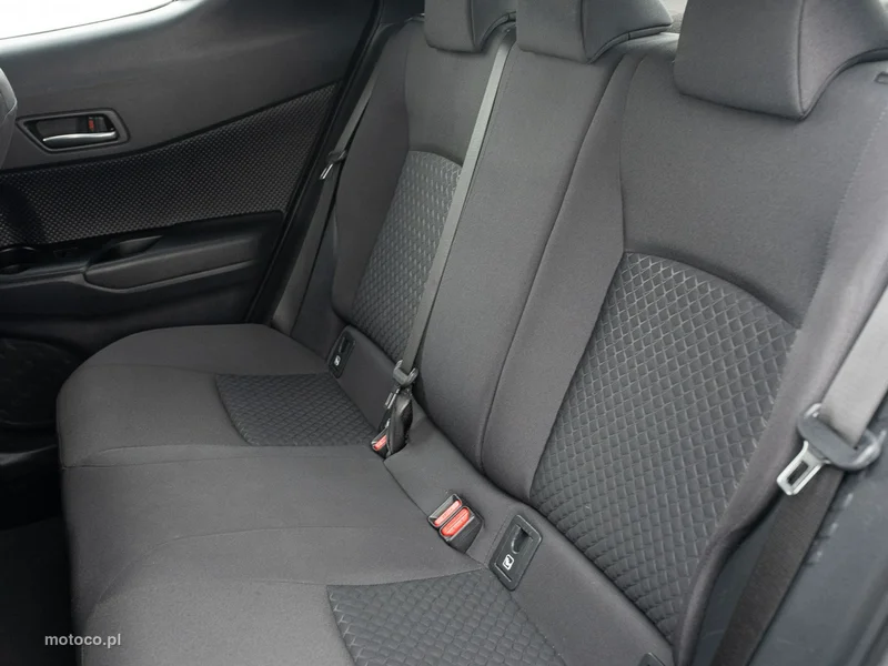 Toyota C-HR AX10 23