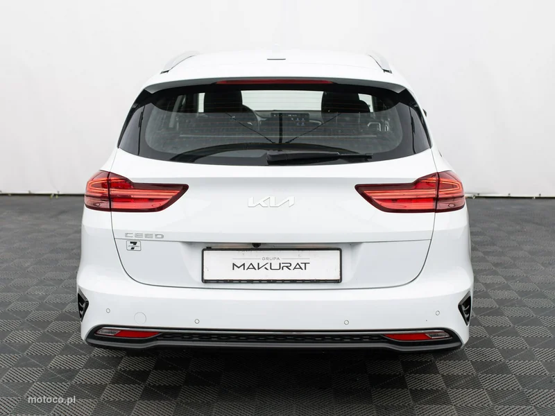 Kia Cee'd 8