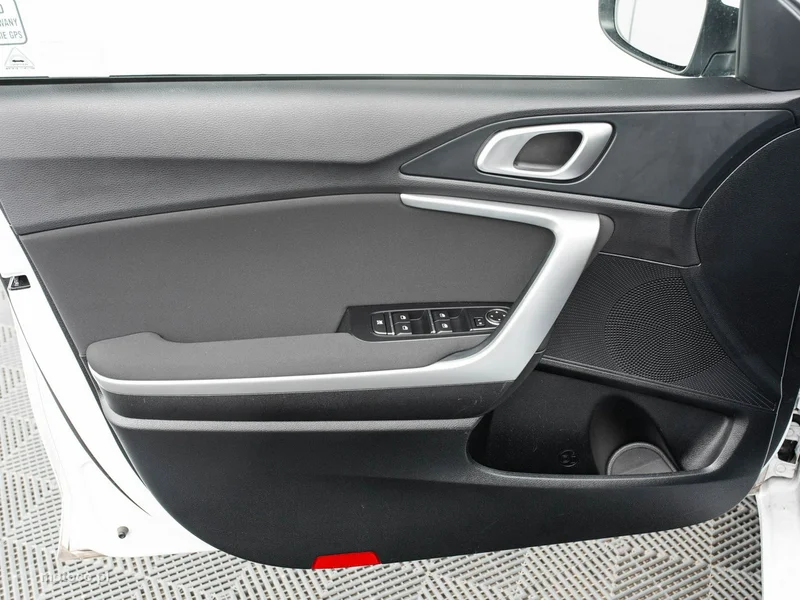 Kia Cee'd 9