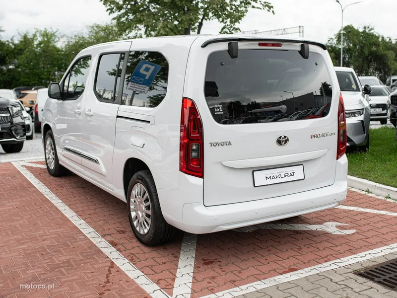 Toyota Proace City Verso 4