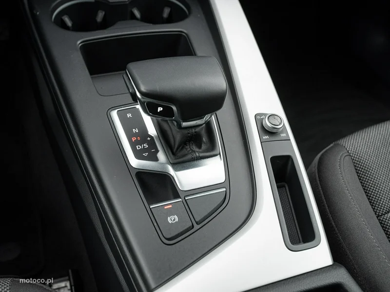Audi A4 B9 16