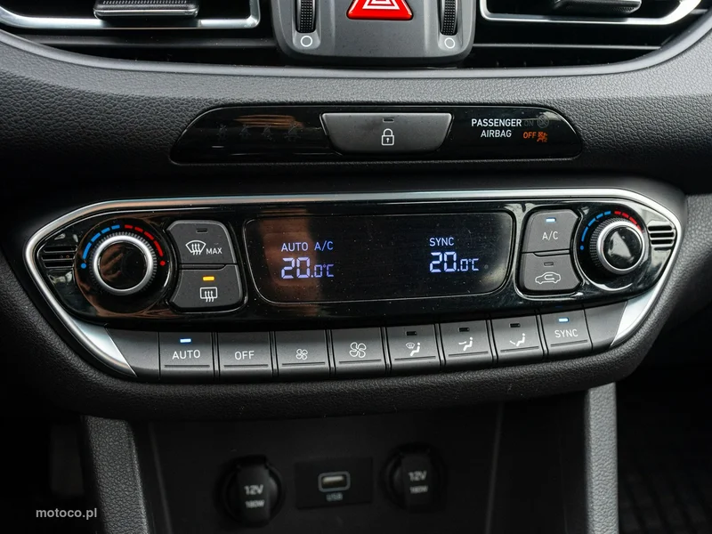 Hyundai i30 16