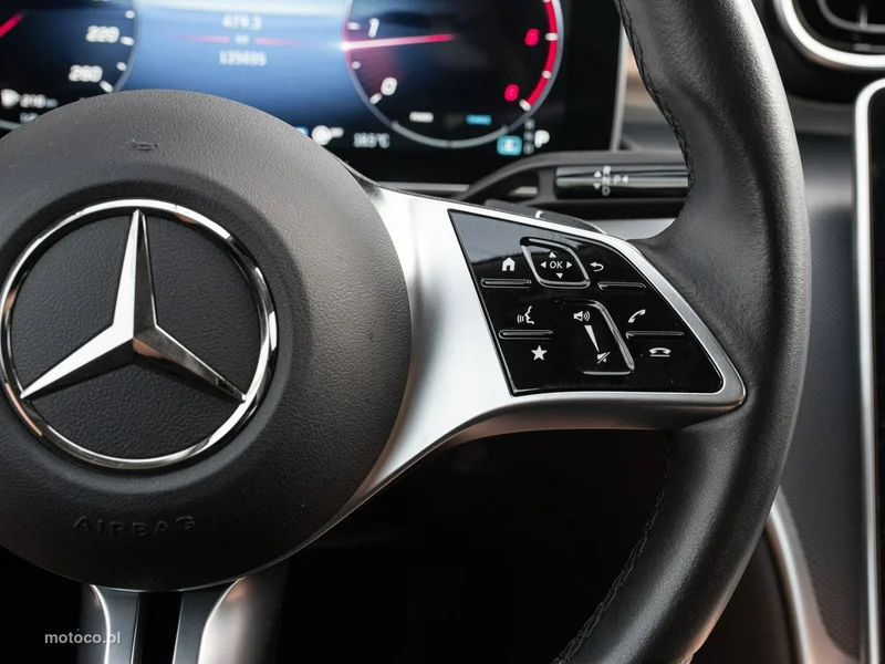Mercedes-Benz Klasa C W206 C 220 14