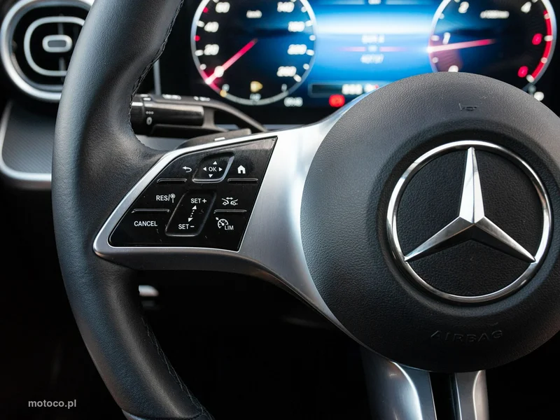 Mercedes-Benz Klasa C W206 C 220 13