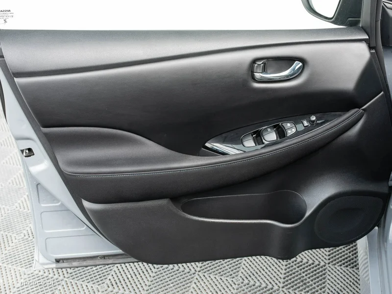 Nissan Leaf 9