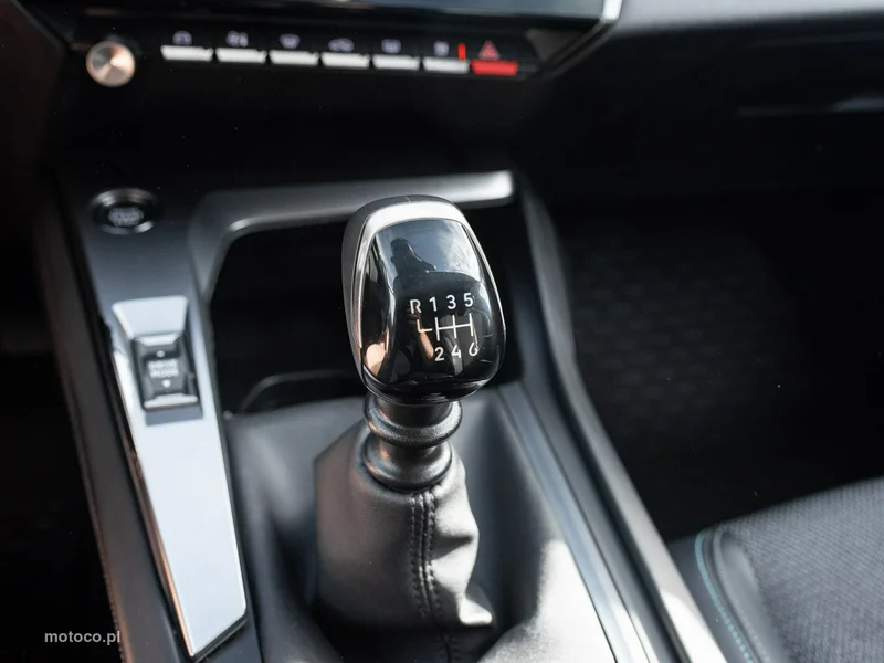 Peugeot 308 15