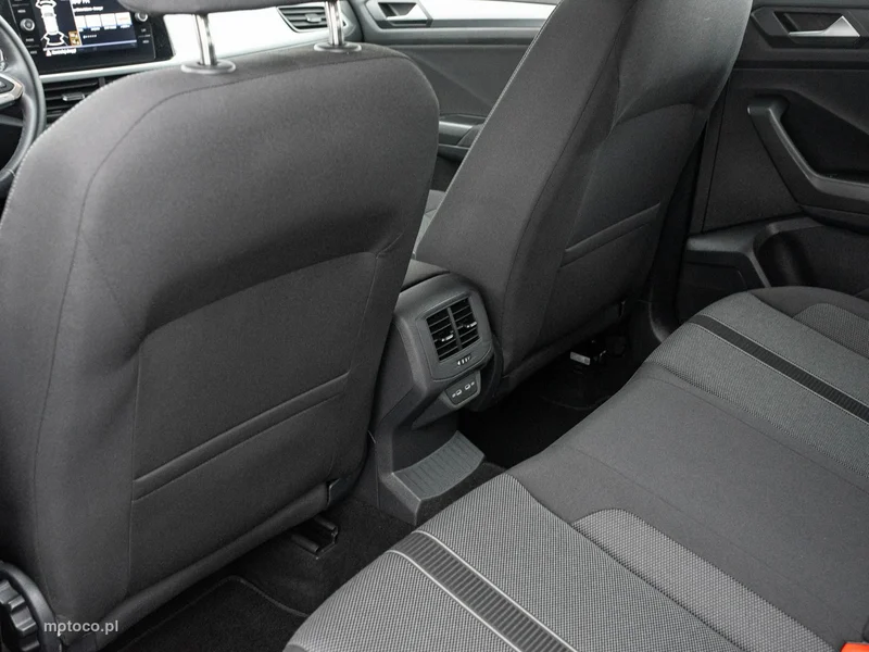 Volkswagen T-Roc A1 24