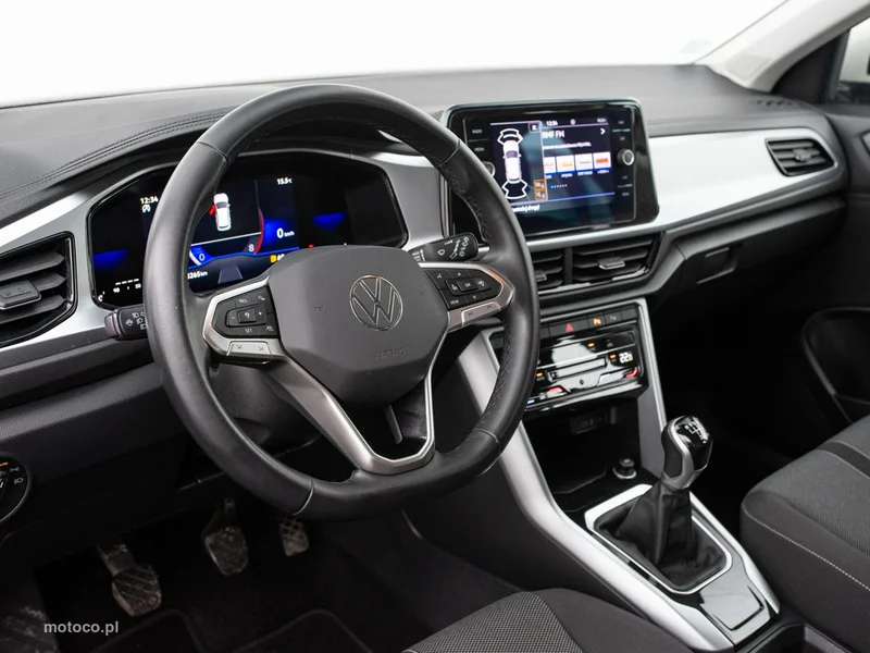 Volkswagen T-Roc A1 6