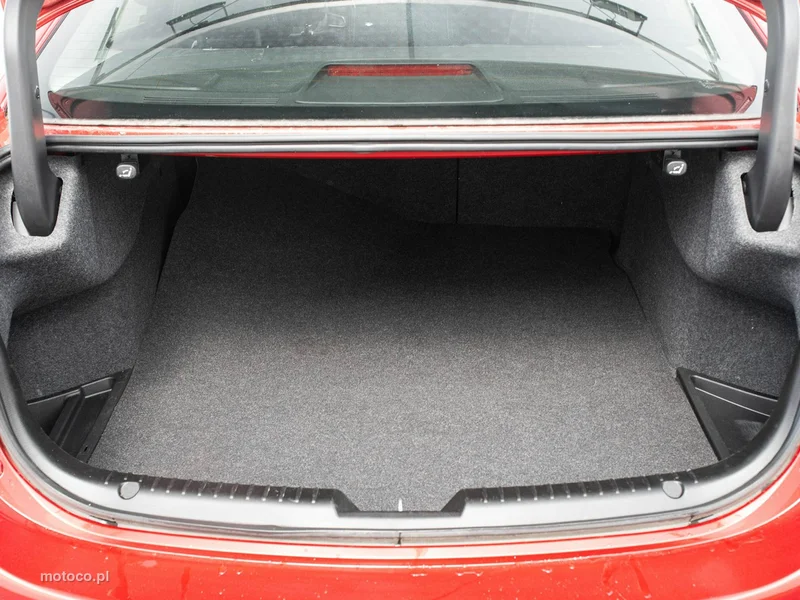 Mazda 6 24