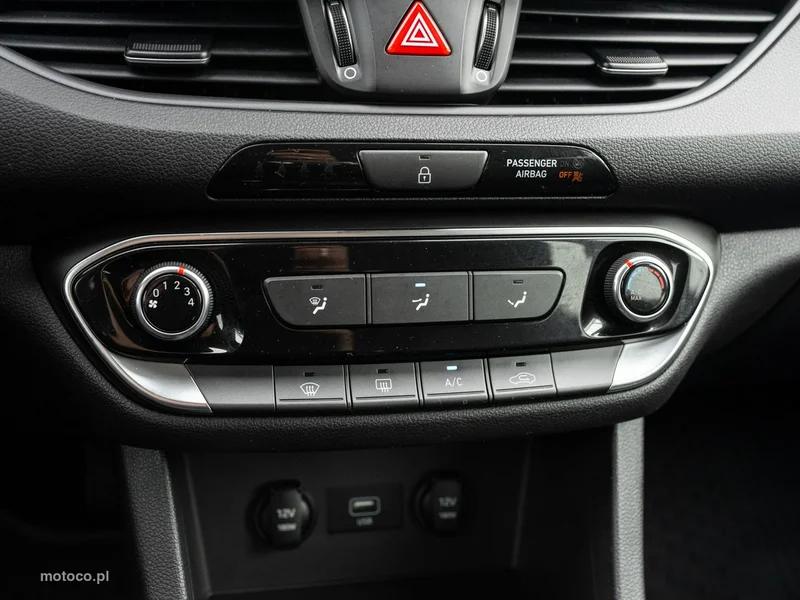 Hyundai i30 16