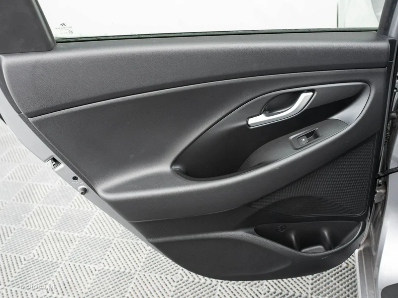 Hyundai i30 18