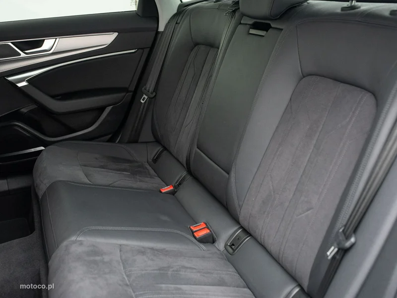 Audi A6 C8 28