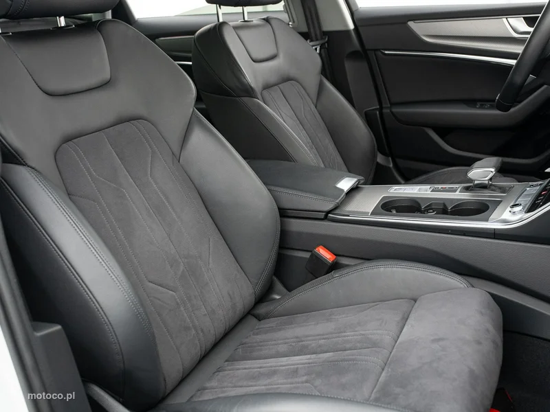 Audi A6 C8 33