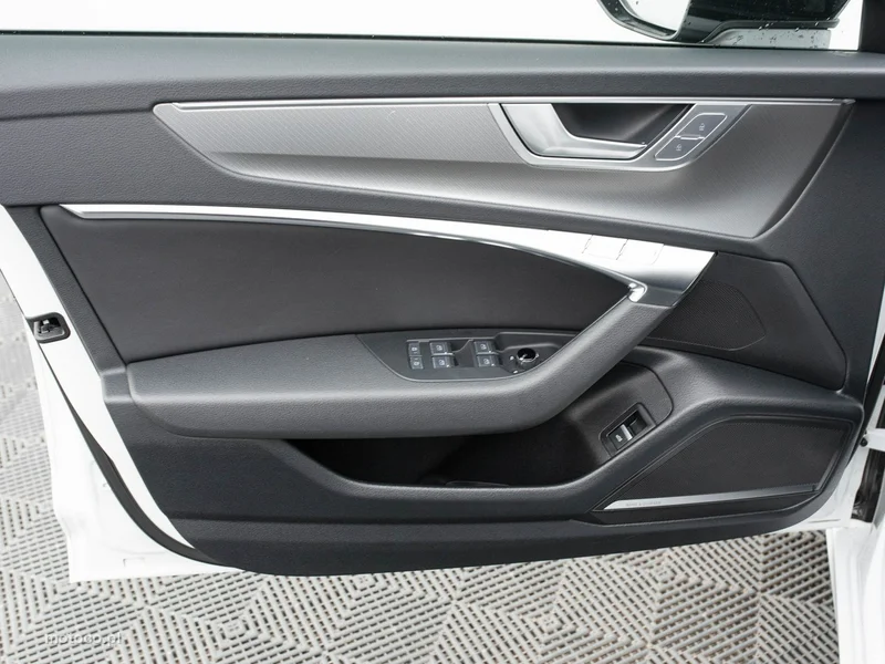 Audi A6 C8 9