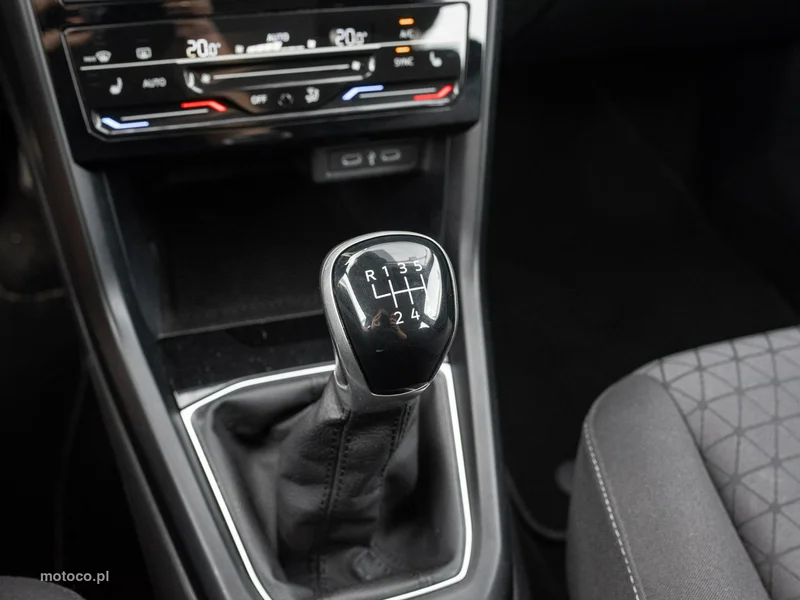 Volkswagen T-Cross C1 15