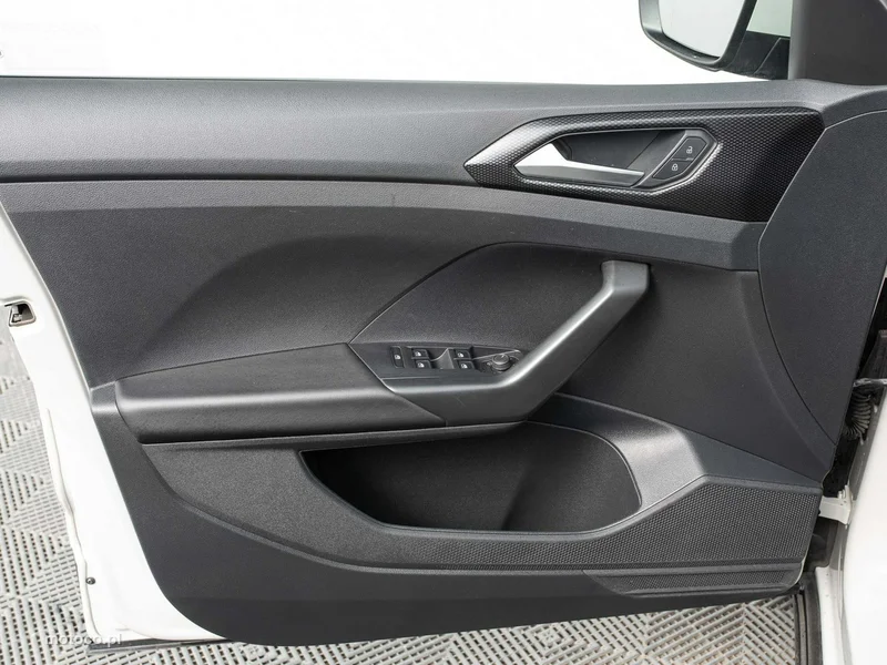 Volkswagen T-Cross C1 9