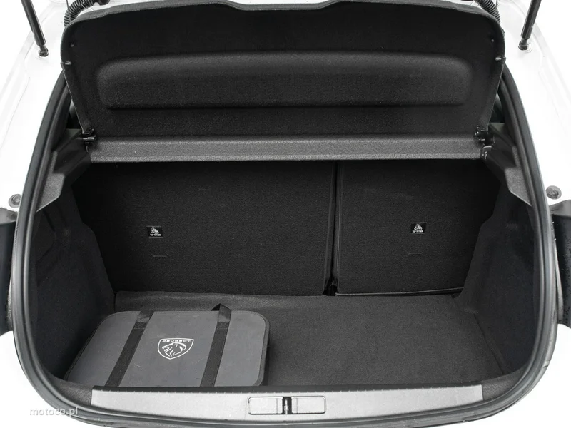 Peugeot 208 28