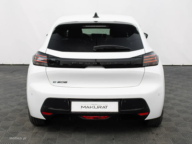 Peugeot 208 8