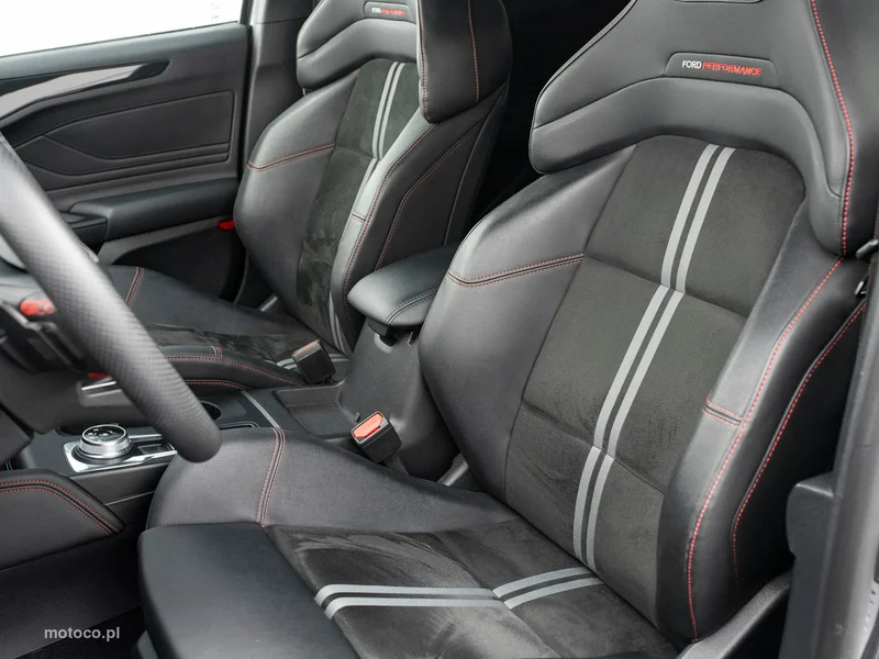 Ford Focus IV 11