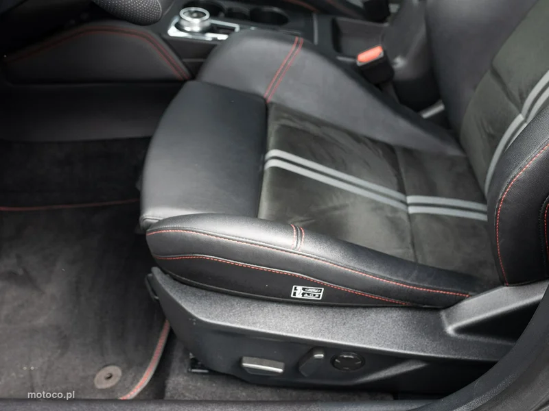 Ford Focus IV 10