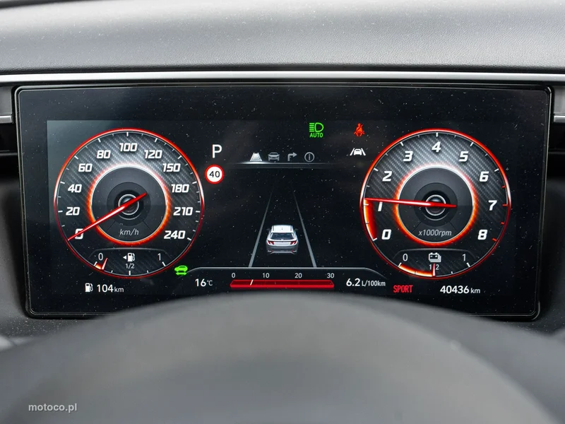 Hyundai TUCSON 12