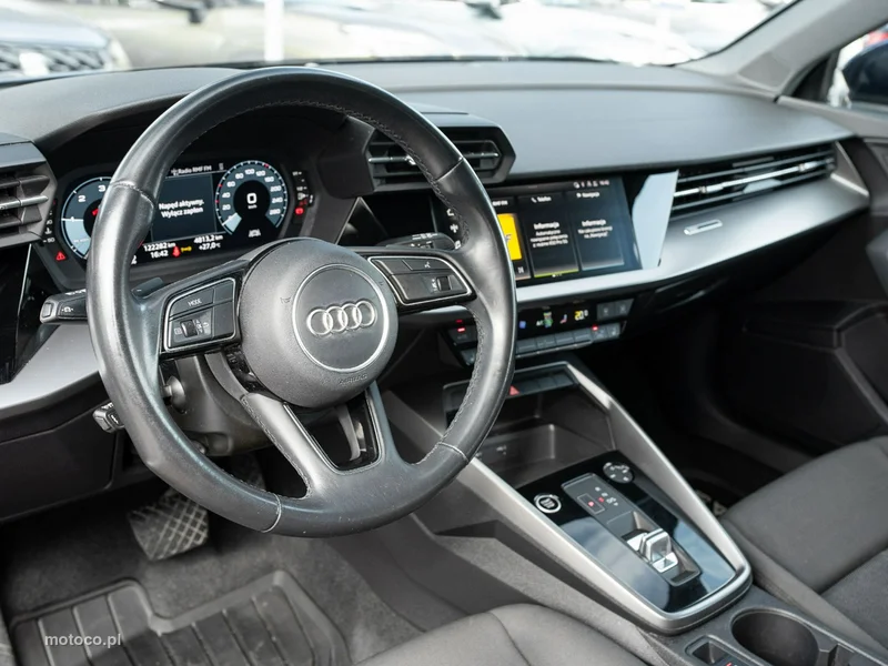 Audi A3 8Y 6