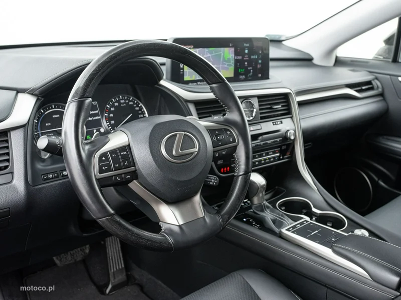 Lexus RX 6
