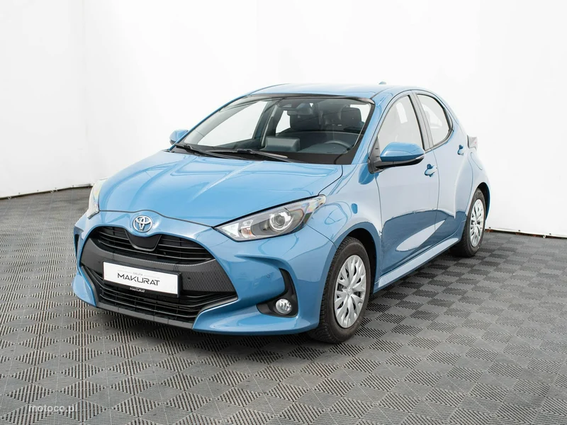 Toyota Yaris XP210 2