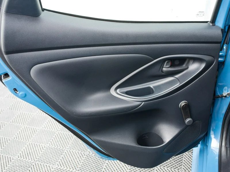 Toyota Yaris XP210 20