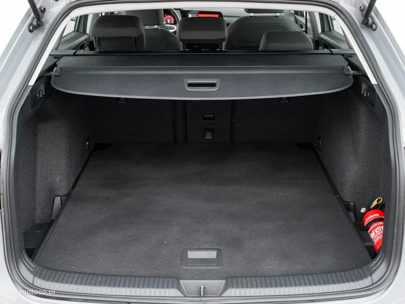 Volkswagen Golf VIII 27