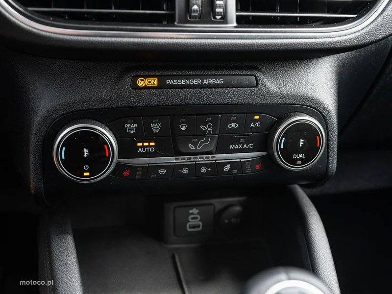 Ford Kuga III 16