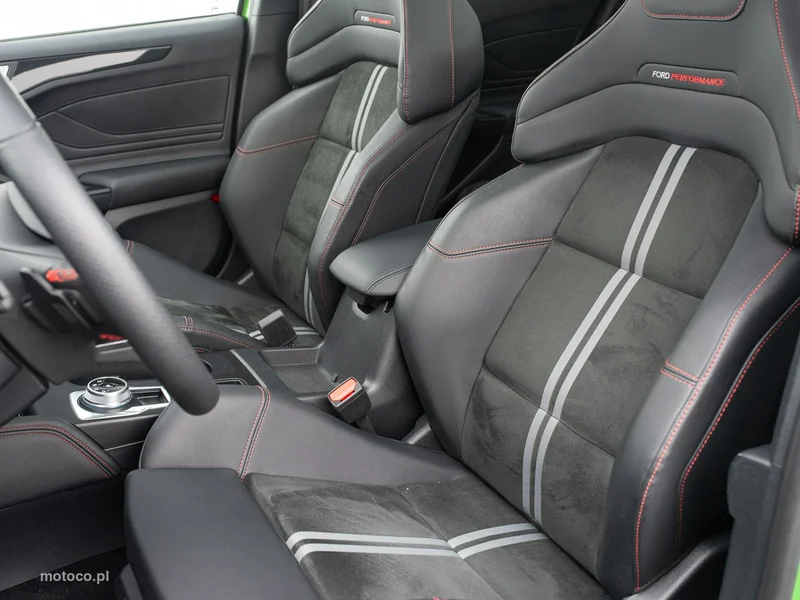 Ford Focus IV 12