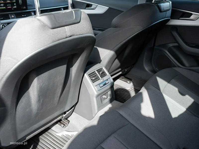 Audi A4 B9 24