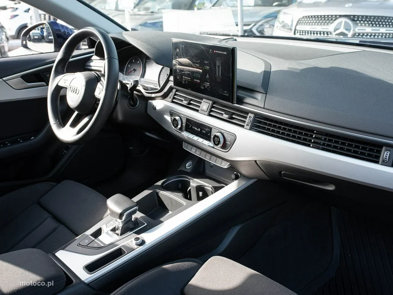 Audi A4 B9 29
