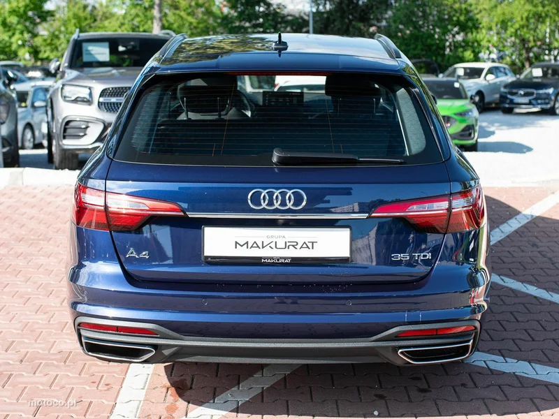 Audi A4 B9 8