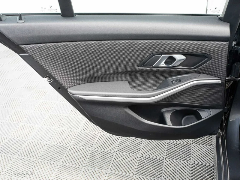 BMW Seria 3 G20 318 24