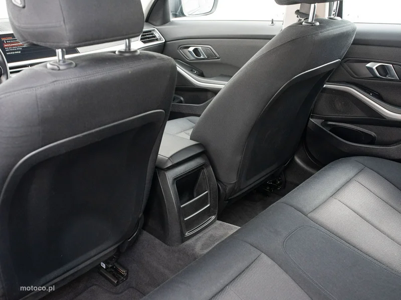 BMW Seria 3 G20 318 25