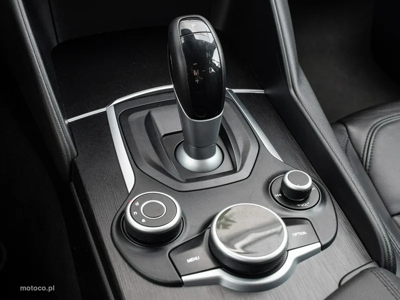 Alfa Romeo Giulia 15