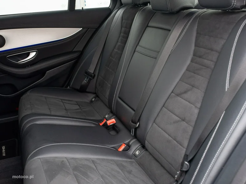 Mercedes-Benz Klasa E W213 E 220 30