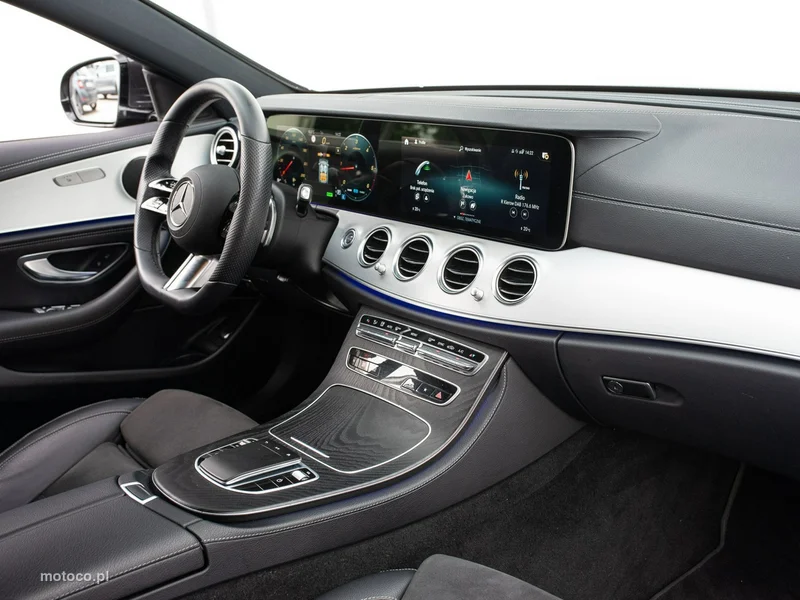 Mercedes-Benz Klasa E W213 E 220 35