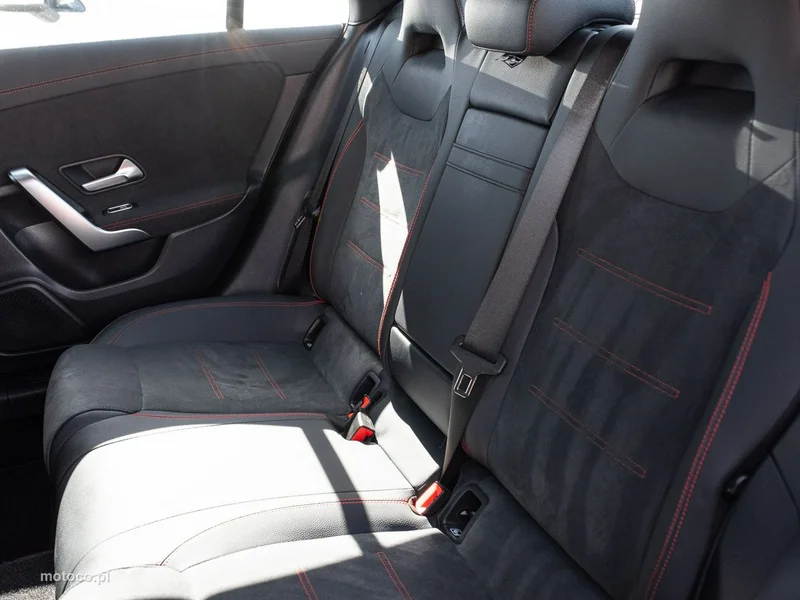 Mercedes-Benz CLA C118 CLA 200 26