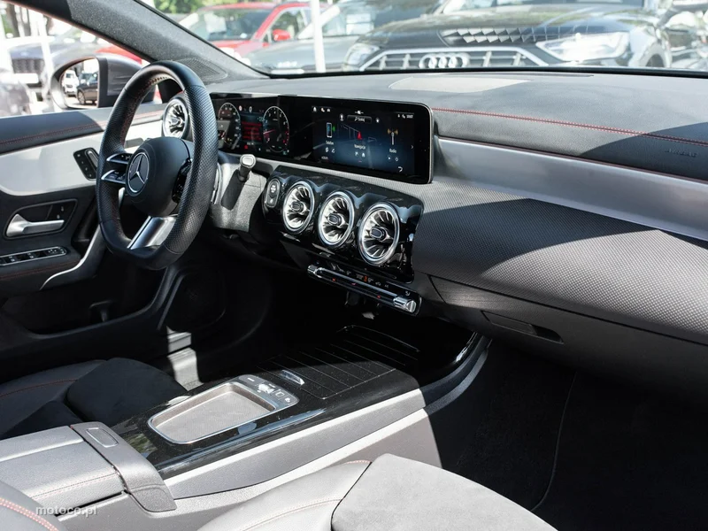 Mercedes-Benz CLA C118 CLA 200 29