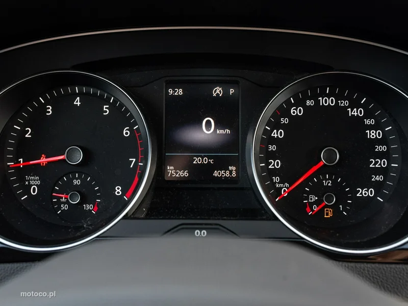 Volkswagen Passat B8 12